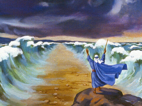 moses-parts-the-red-sea